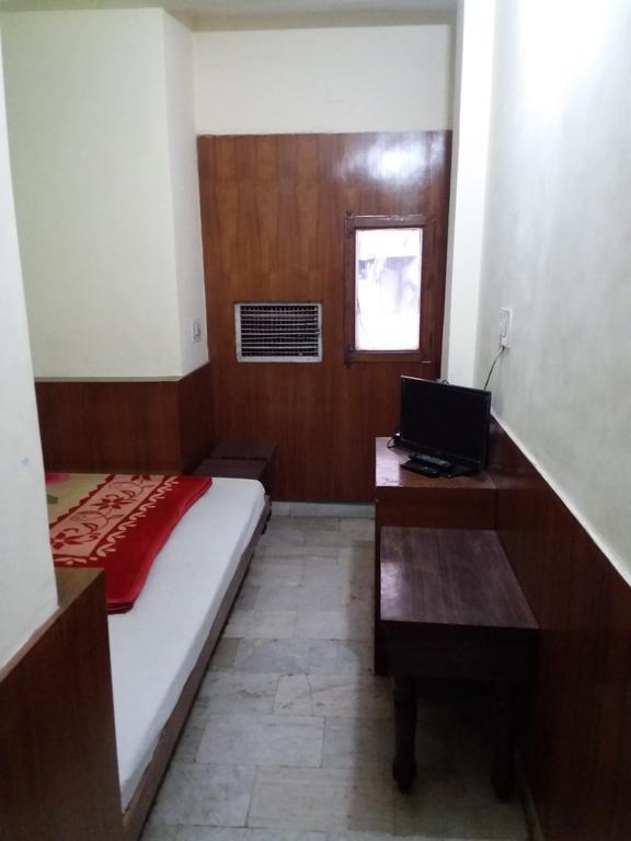 Mahesh Guest House New Delhi Bagian luar foto